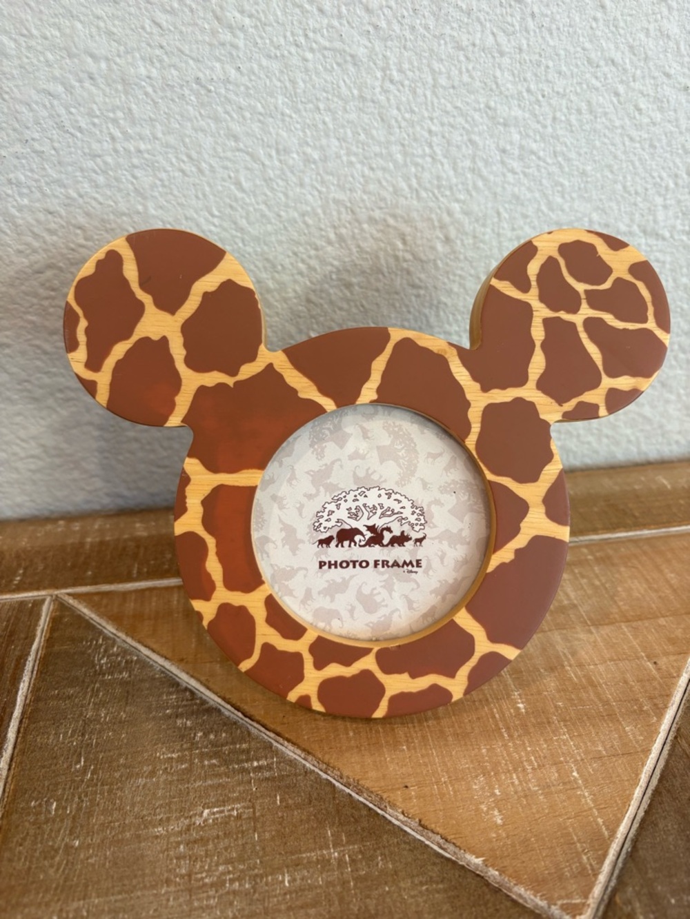 Disney Animal Kingdom Wood Mickey Mouse Ear Giraffe Pattern Photo Frame WDW